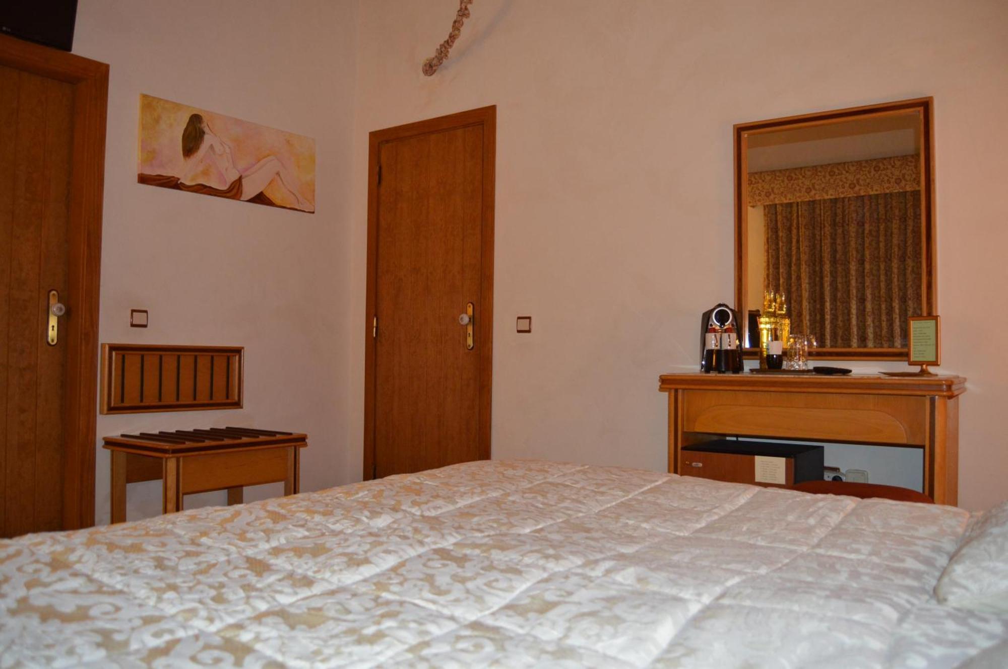 Monte Chalaca - Turismo Rural Ferreira Do Alentejo Room photo