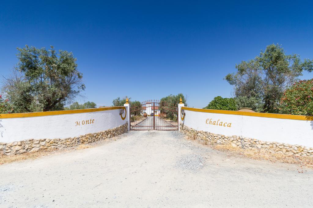 Monte Chalaca - Turismo Rural Ferreira Do Alentejo Exterior photo